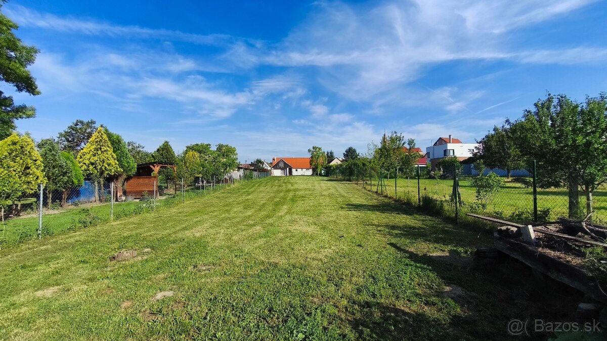 Rodinný dom s obchodným priestorom - 6