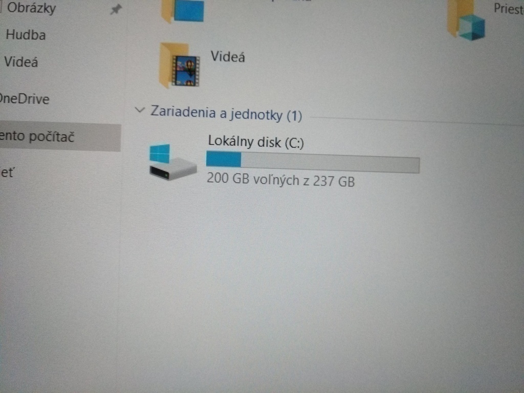 predám 12" HP elitebook 820 g3/ Intel core i5 /8gb ram /ssd - 6