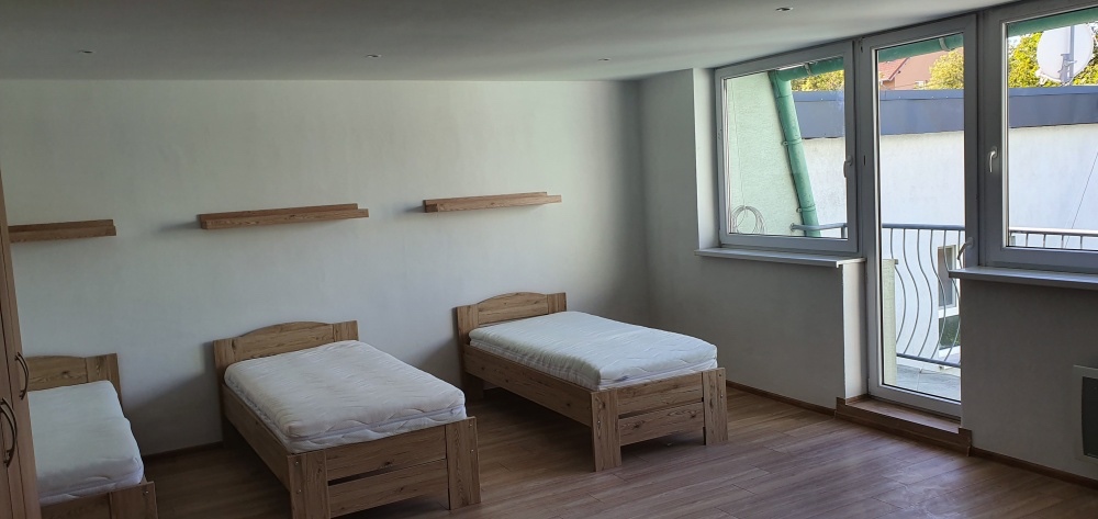 POLYFUNKČNÝ 4. podlažný objekt, 242,7m2, Sídlisko II., PO - 6