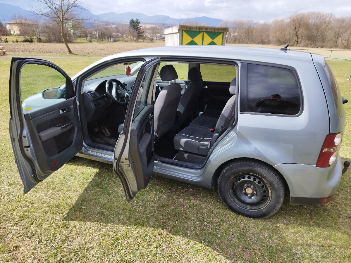Touran - 6