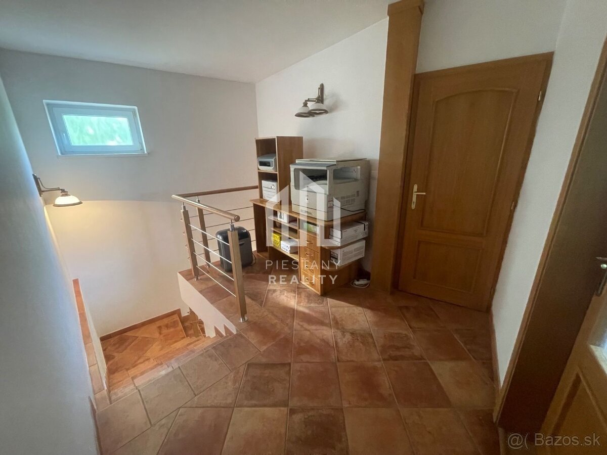 NA PRENÁJOM kancelárie v RD, samostatný byt a vínna pivnic - 6