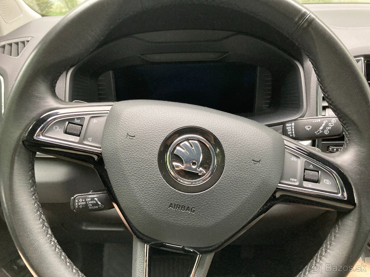 Karoq 2.0 TDI 110KW 4X4 - automat - 6