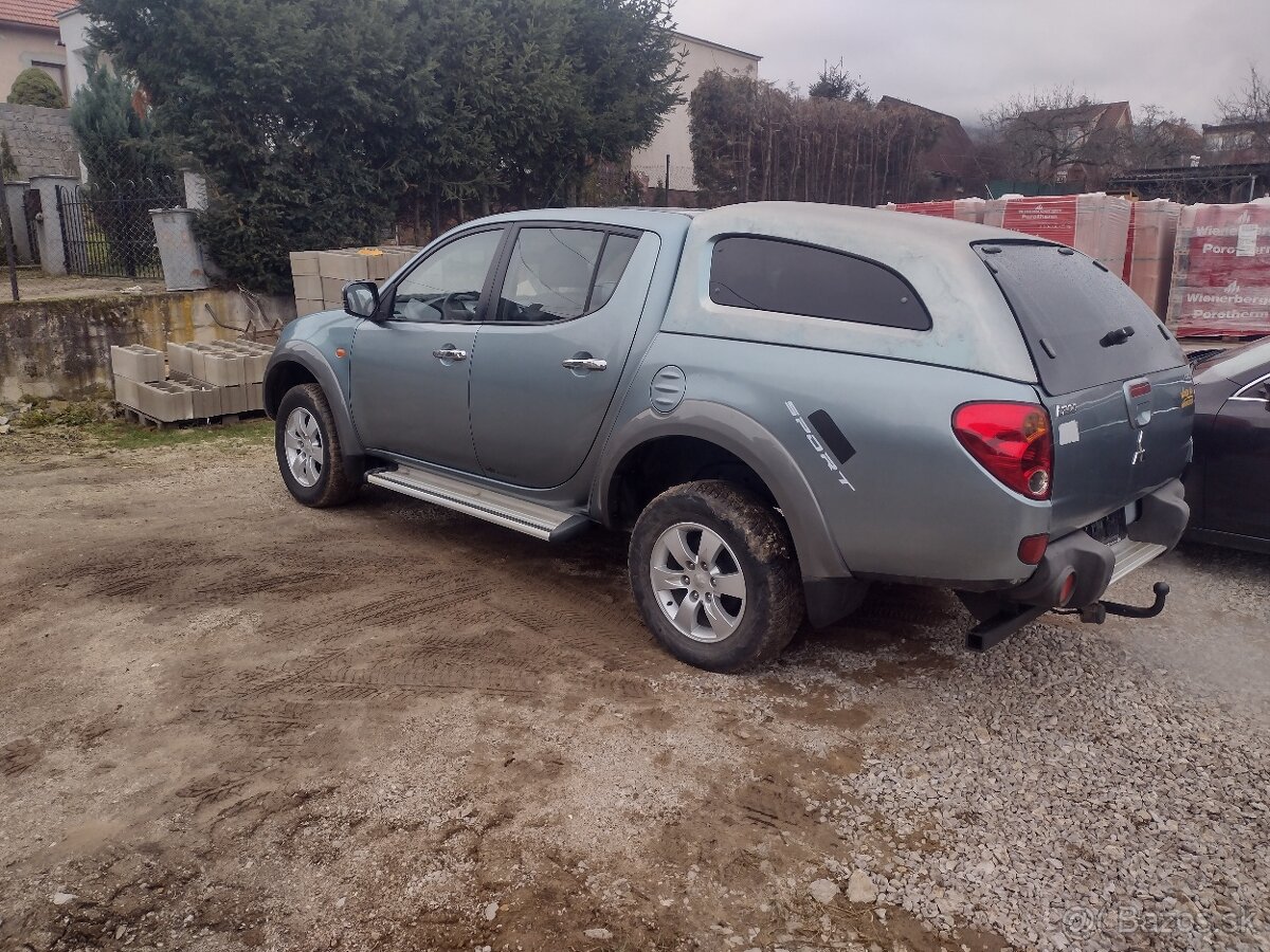 MITSUBISHI L200 2.5 TDI 4X4 MOD ROK 2007 - 6