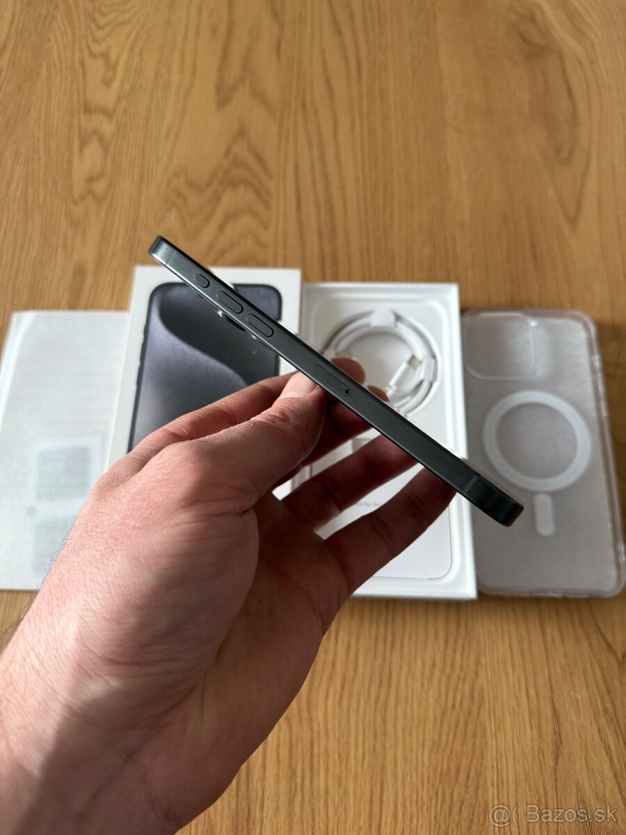 iPhone 15 Pro Max 256 gb Black Titanium v záruke - 6