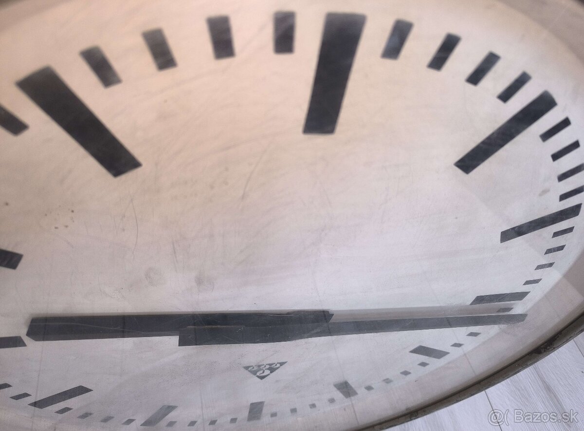 Obojstranné hodiny pragotron - 6