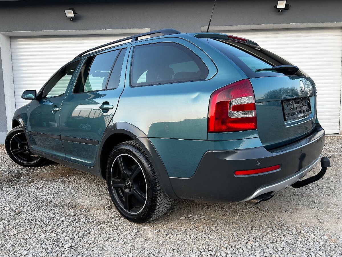 ŠKODA OCTAVIA SCOUT 2,0 TDI 4x4,XENON,ŤAŽNÉ,MODEL 2009 - 6
