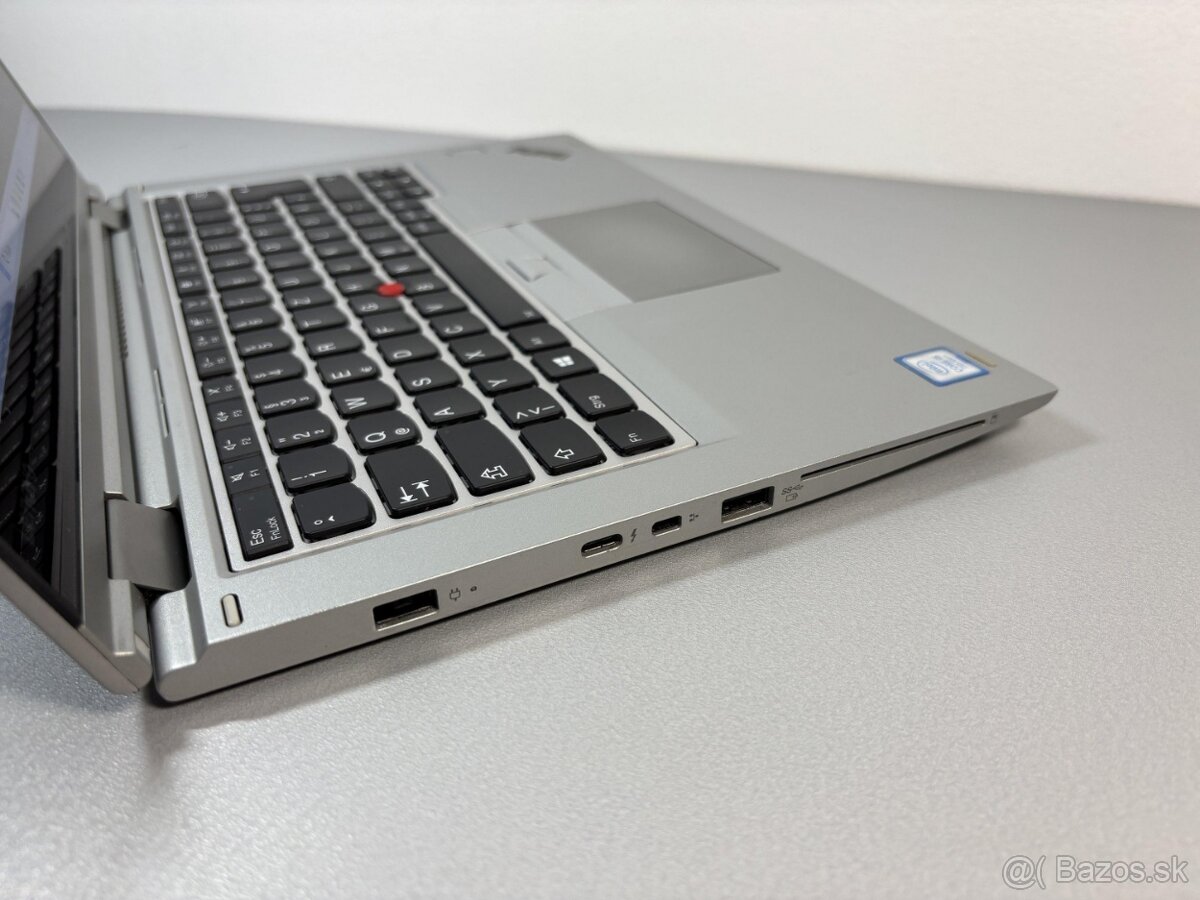 #030 - Lenovo Yoga 370/2v1/i5/256GB/W11 - 6