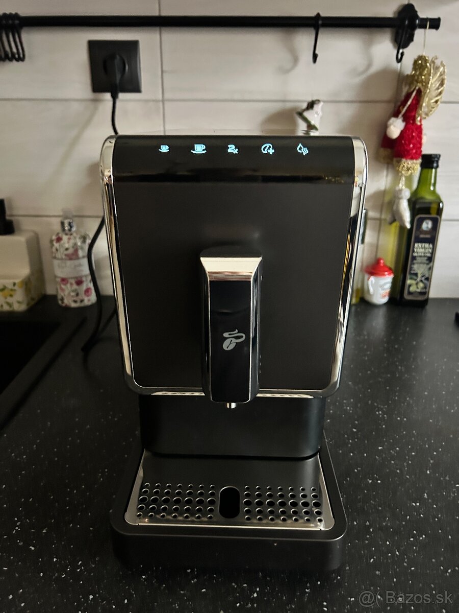 Plnoautomatický kávovar Tchibo - 6