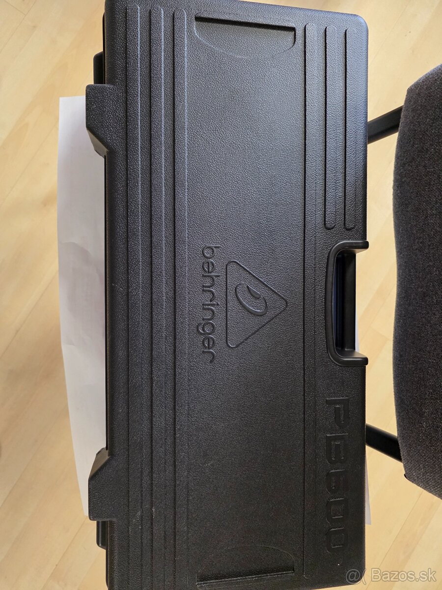 Pedalboard Behringer PB600 - 6