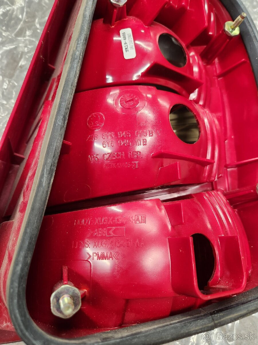 Predám zadné svetlá Fabia 1 - 6