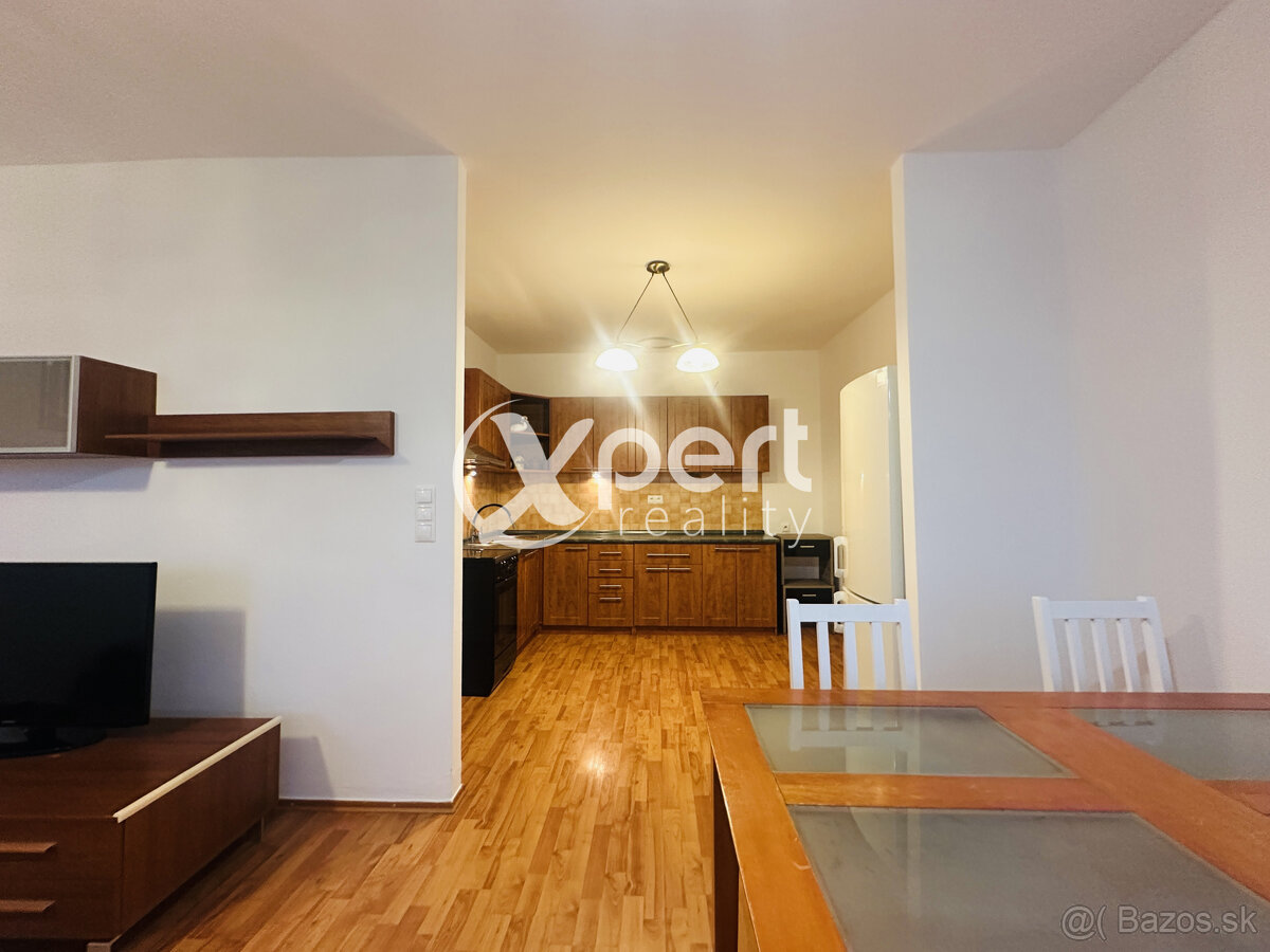 2-izbový byt na prenájom v centre Galanty s garážovým státím - 6