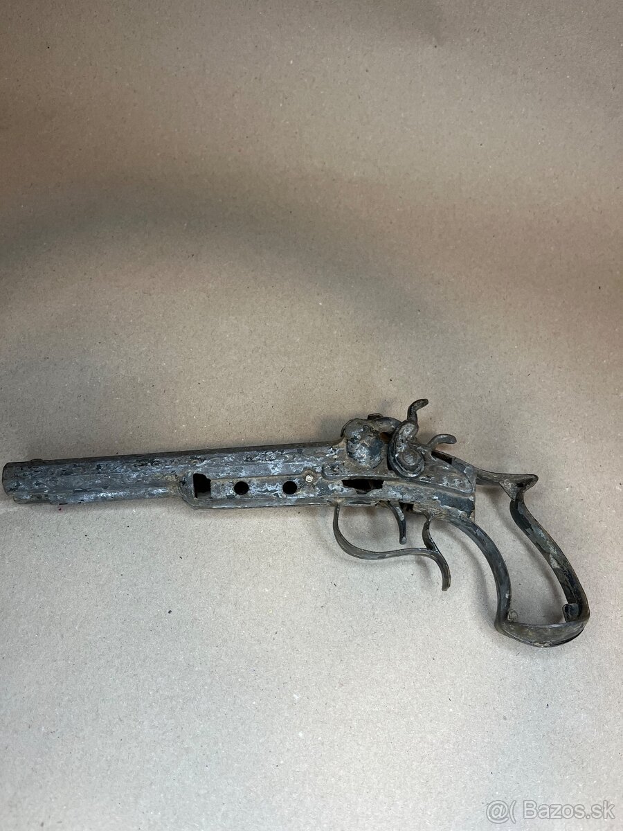Kapslová stará pistol - 6