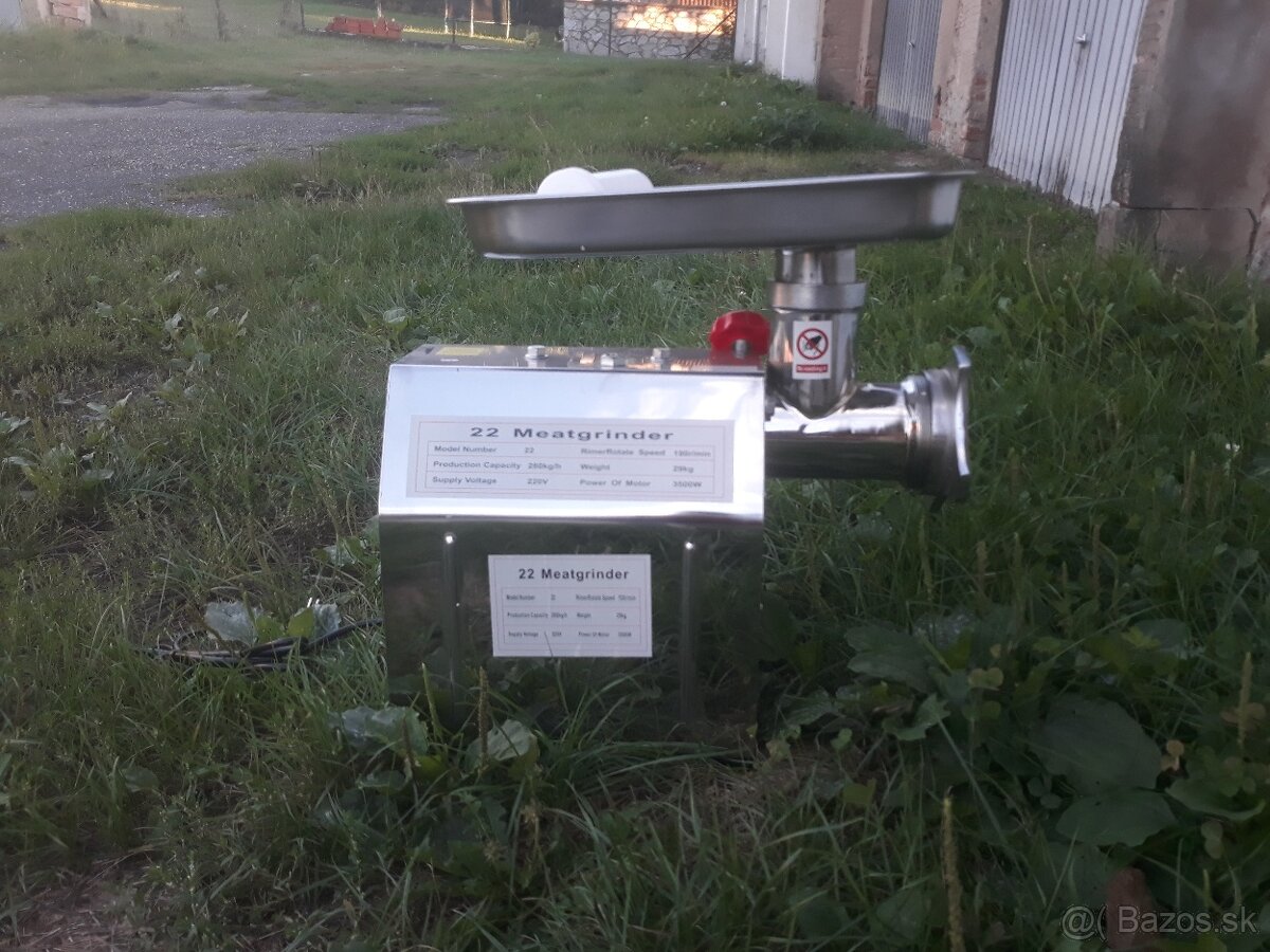 Mlynček na mäso Profi- 22,,,,,, 3500W - 6