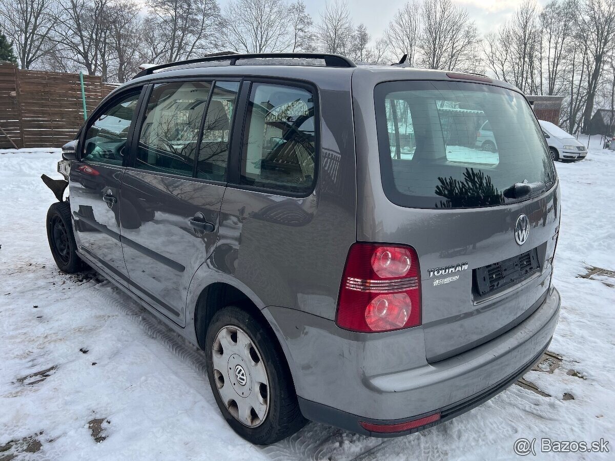Rozpredam VW Touran Facelift 1T2 - 6