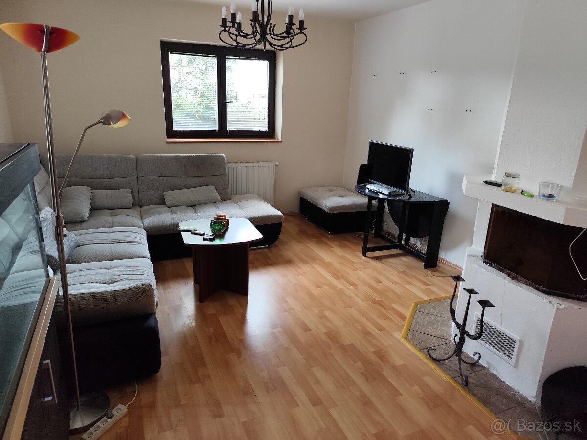 Rodinný dom 7 izbový - 6