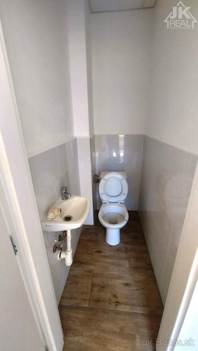 Kancelária alebo sídlo firmy na Širpe, Prešov - 6