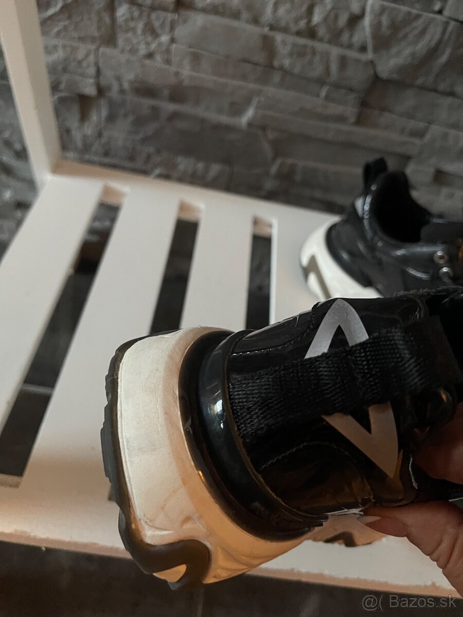 Karl Lagerfeld v.37 - 6