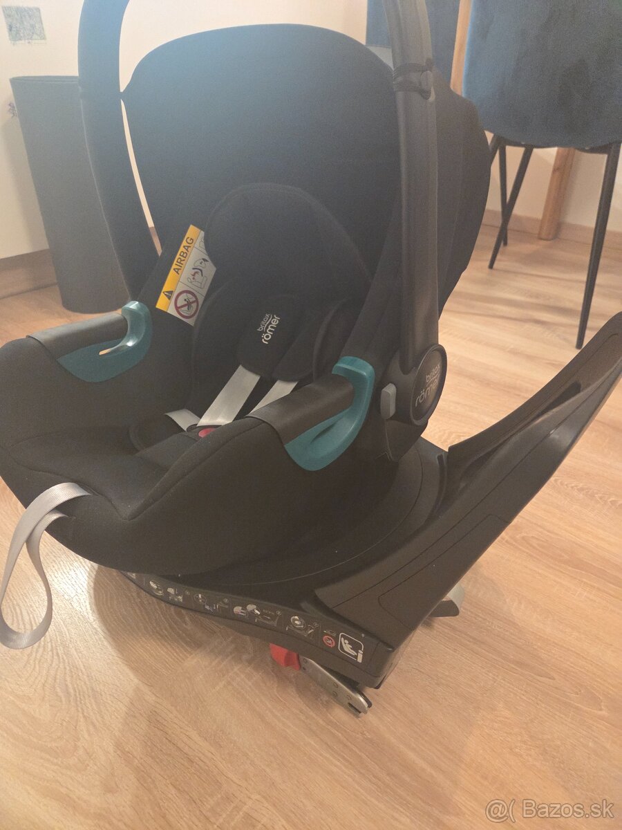 Britax Römer BABY-SAFE 3 i-Size Bundle Flex iSense - 6