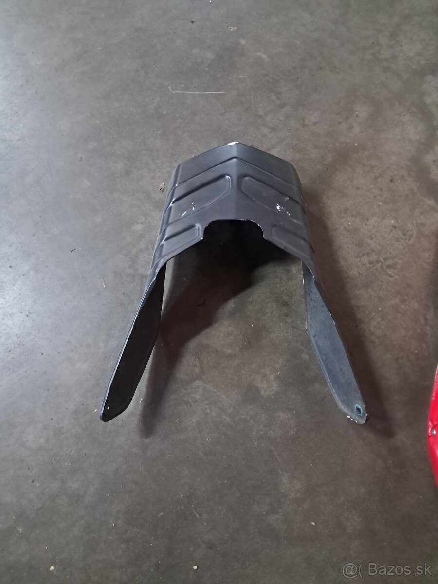 Ducati 999 zadny rám. - 6