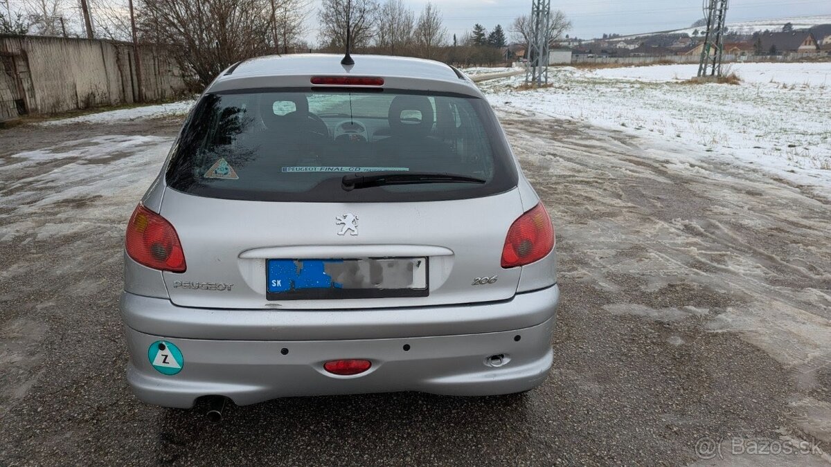 Peugeot 206 1.4 benzín hatchback r.v.2006 - 6