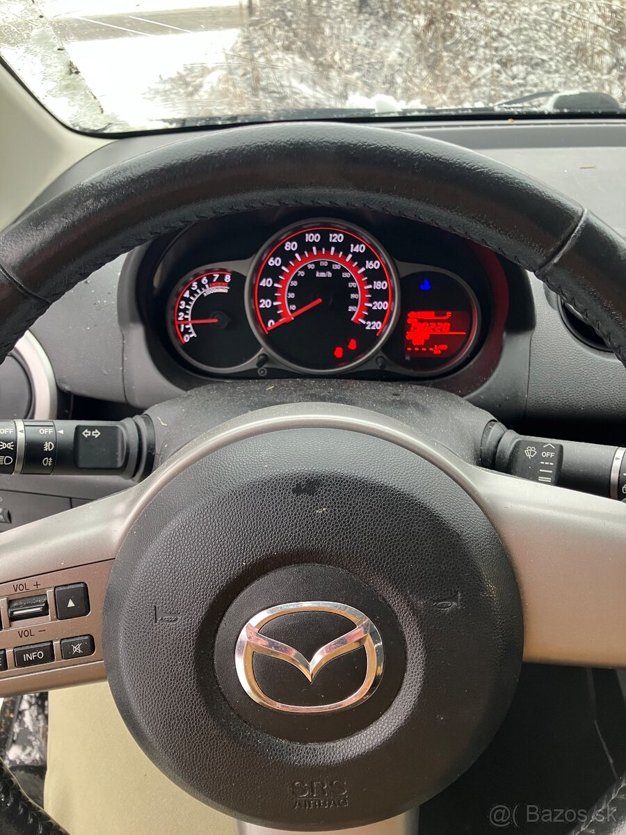 Mazda 2 po nehode - 6