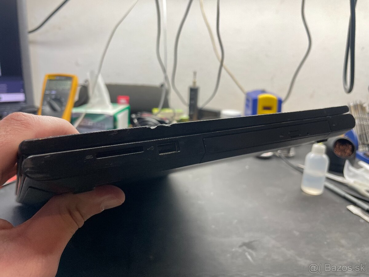 Dell Inspiron 15 notebook - 6