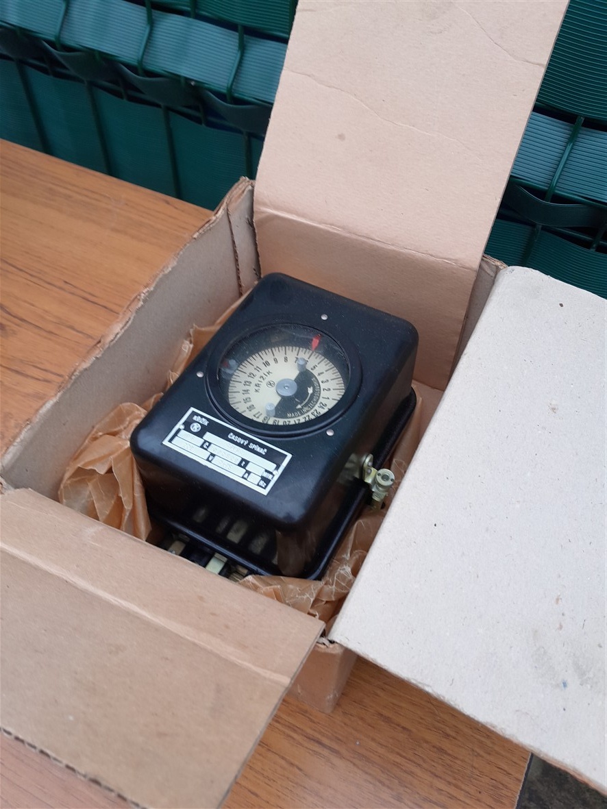 Predám elekro súčiastky - 6