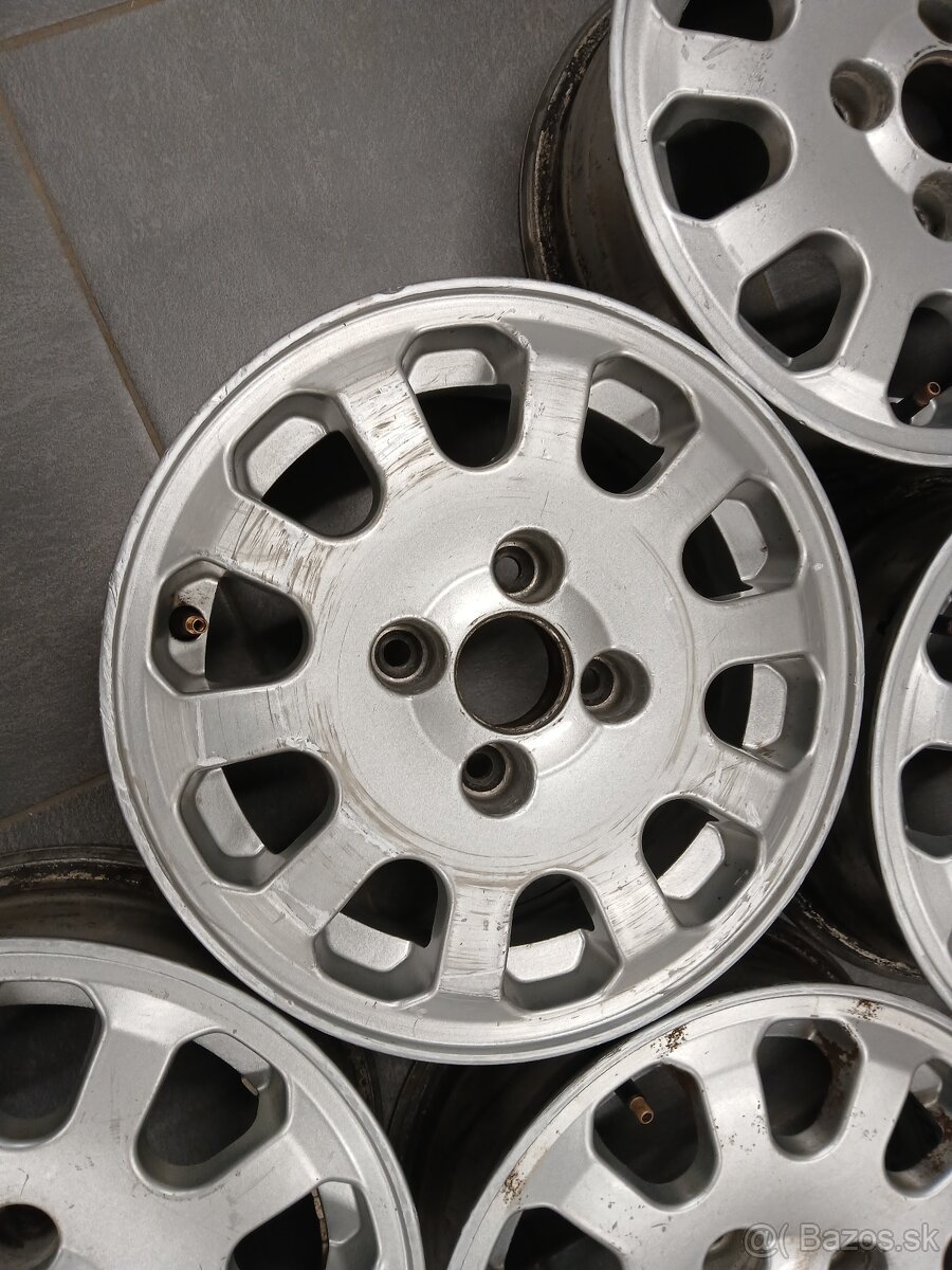 Felicia mystery 4x100 r13 - 6