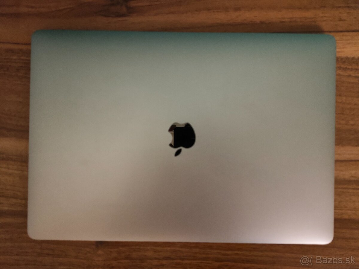 Apple MacBook Pro 15 A1707 – i7 / 16GB / 512GB - 6
