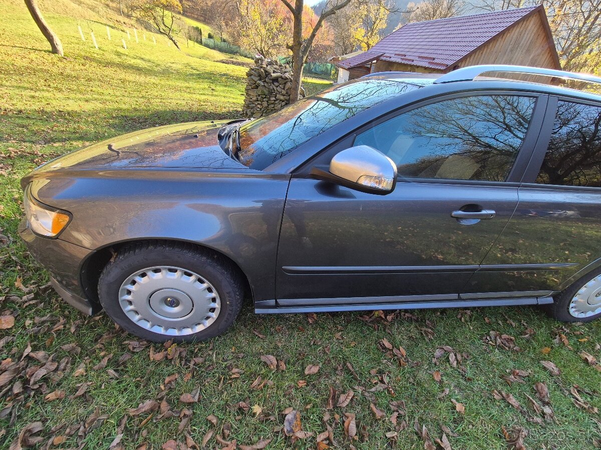 Volvo V50 R-Design D3 - 110kw - 6