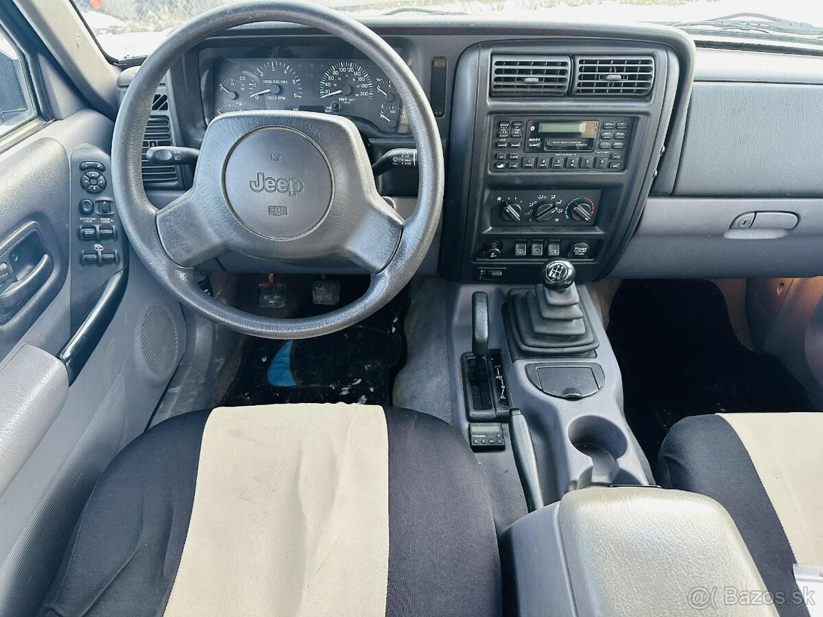 Jeep Cherokee XJ - 6