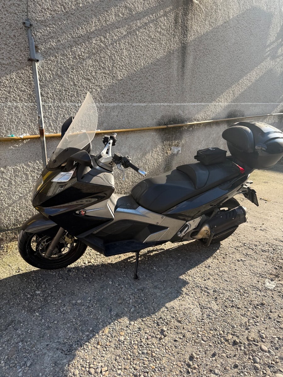 Gilera gp 800 - 6