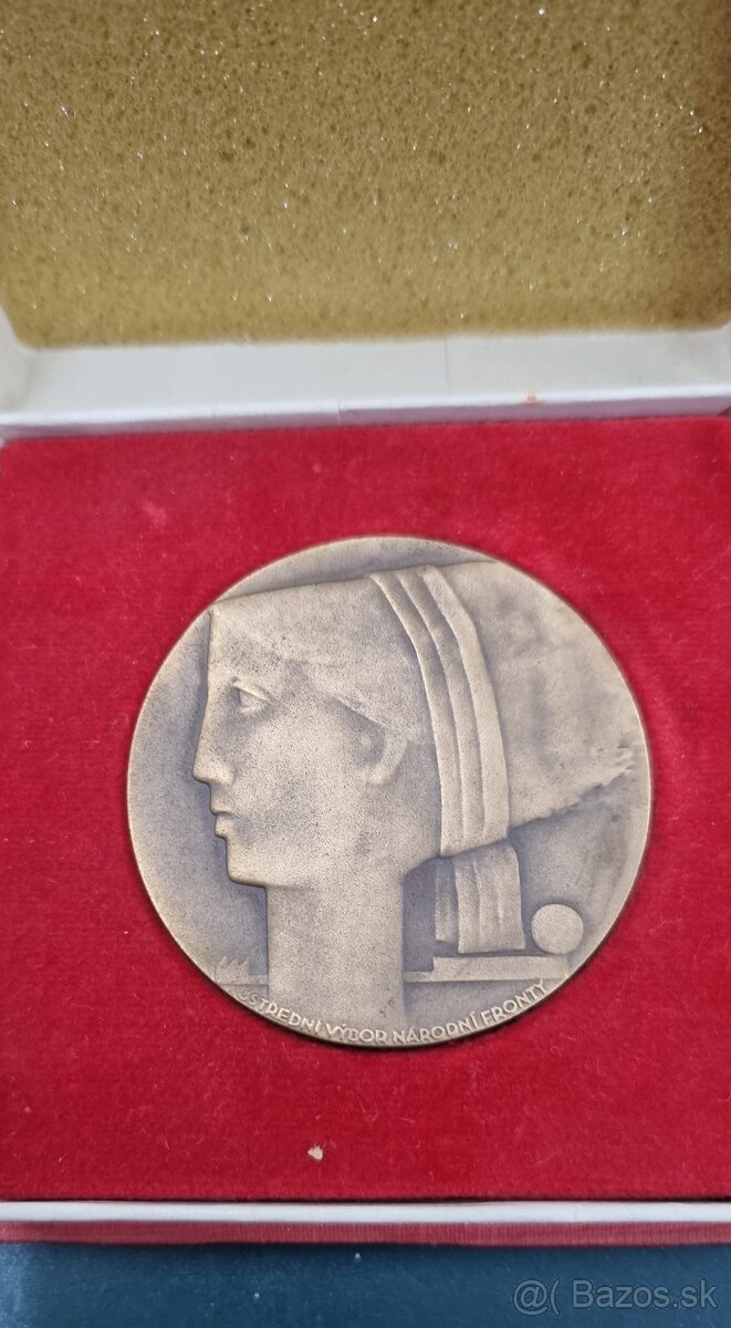 Rozličné medaile - 6