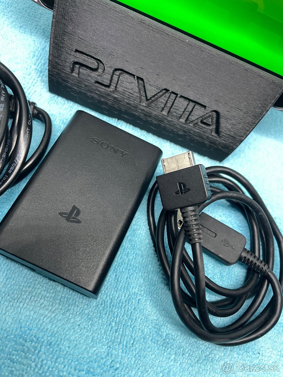 PS vita PCH-1004 oled displej -folia +4gb - 6