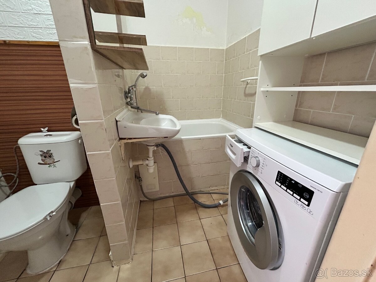 Predám 1izb byt s loggiou+pivnica v TOP LOKALITE - 6