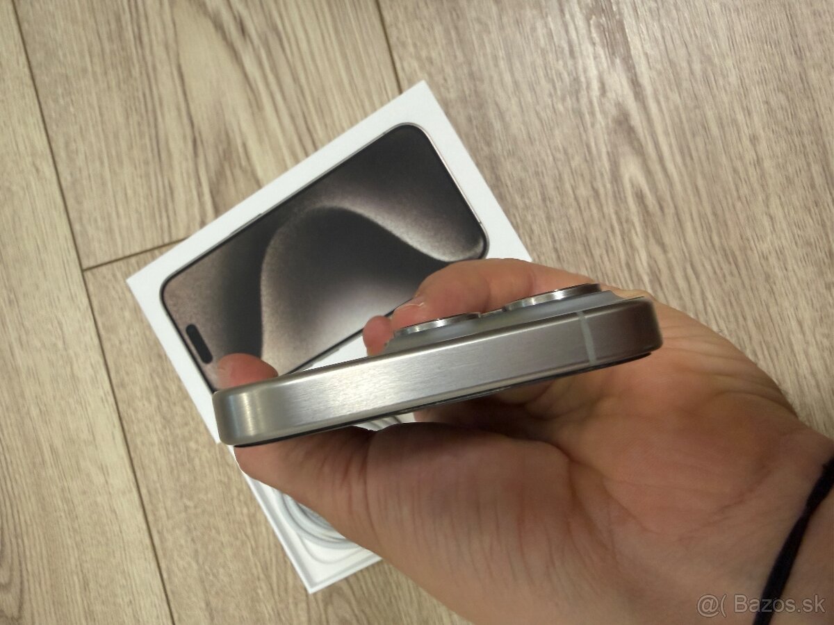 iPhone 15 Pro – 256 GB, farba Prírodný Titan - 6