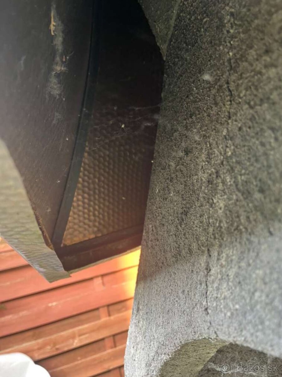 Ručne tepaný medenný kryt na krb alebo sporak - 6