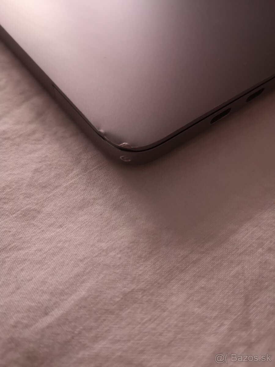 MacBook Pro Retina 15 2018 i7 Cena 470€ - 6