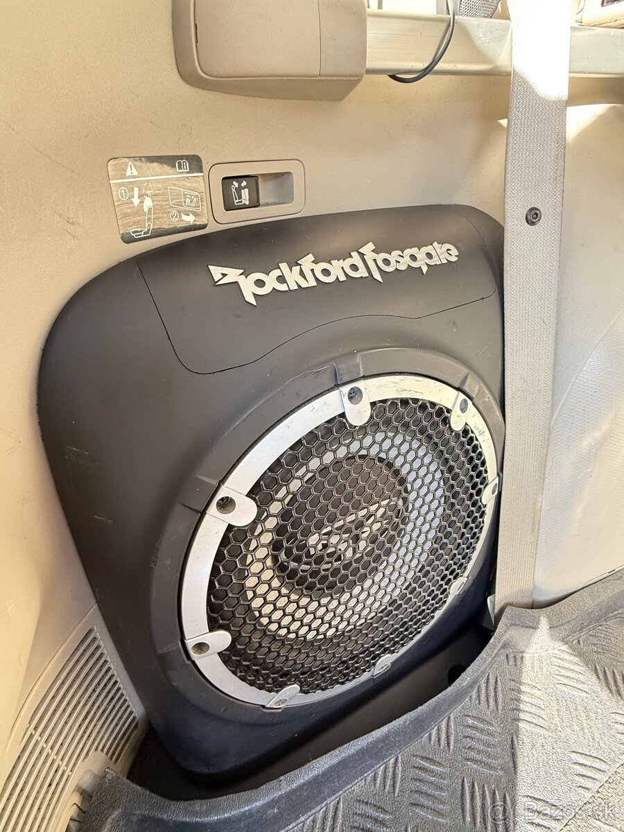 Mitsubisi outlander DID 2.0 4x4 - 6