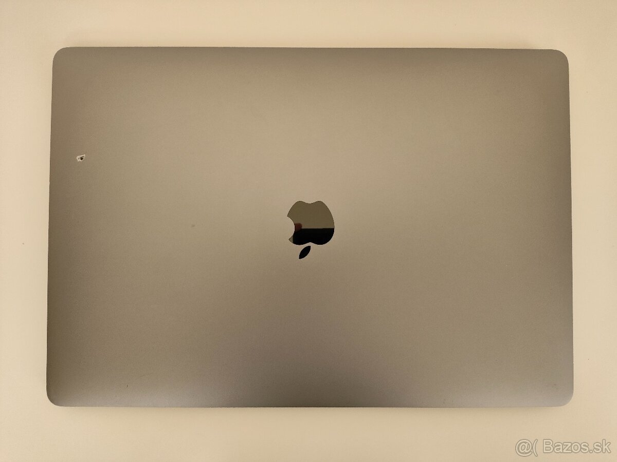 MacBook Pro 2017 A1707 i7 | 16GB | 512GB - 6