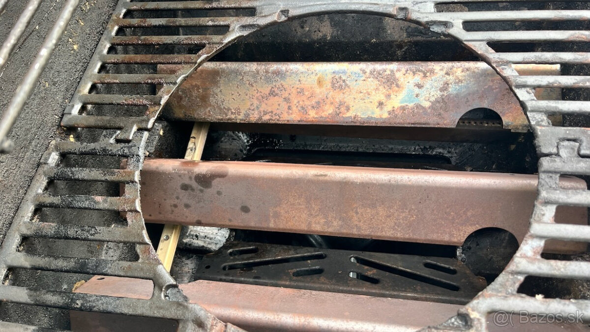 Plynový gril Weber Genesis II E-210 - 6