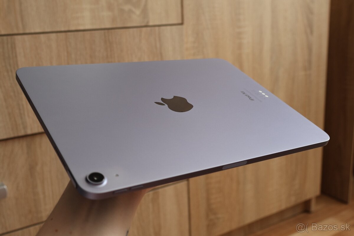 Apple iPad Air (2022) - 6