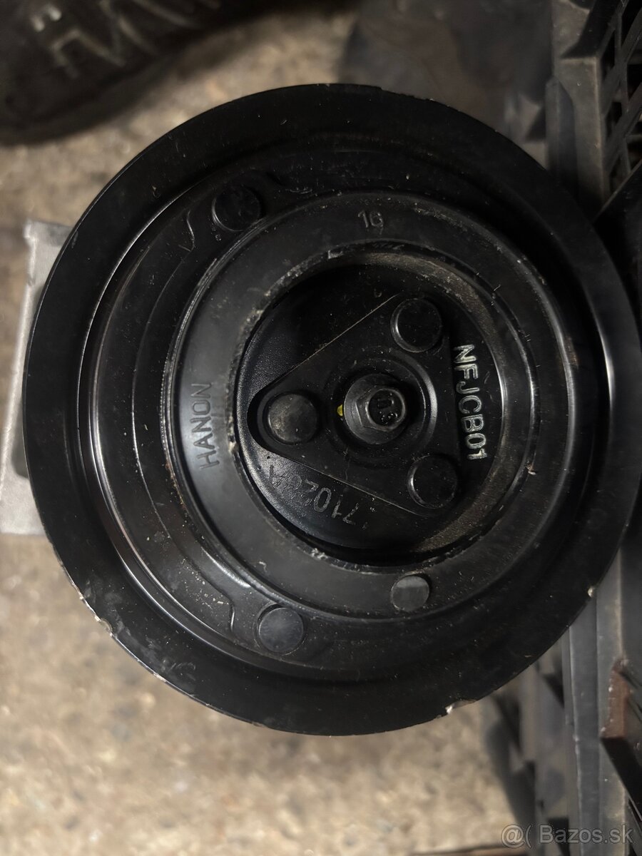Predám klinové čerpadlo na HYUNDAI TUCSON II - 6