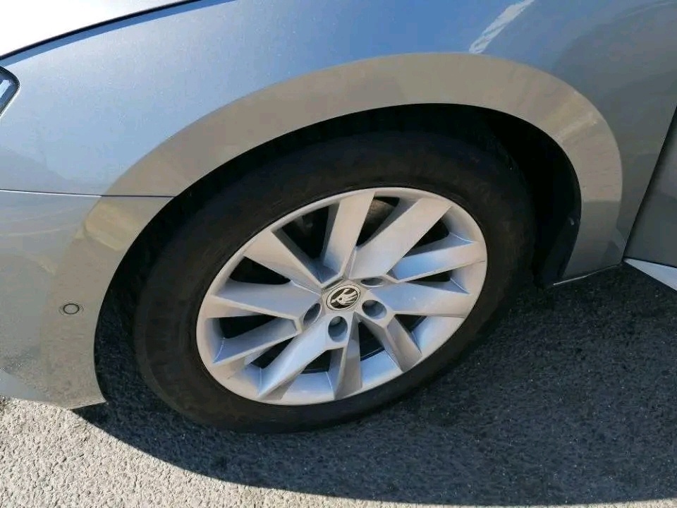 Škoda Superb - 6