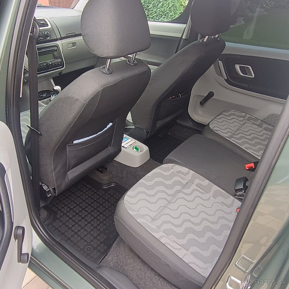 Škoda Roomster 1,4 16V benzín - 6