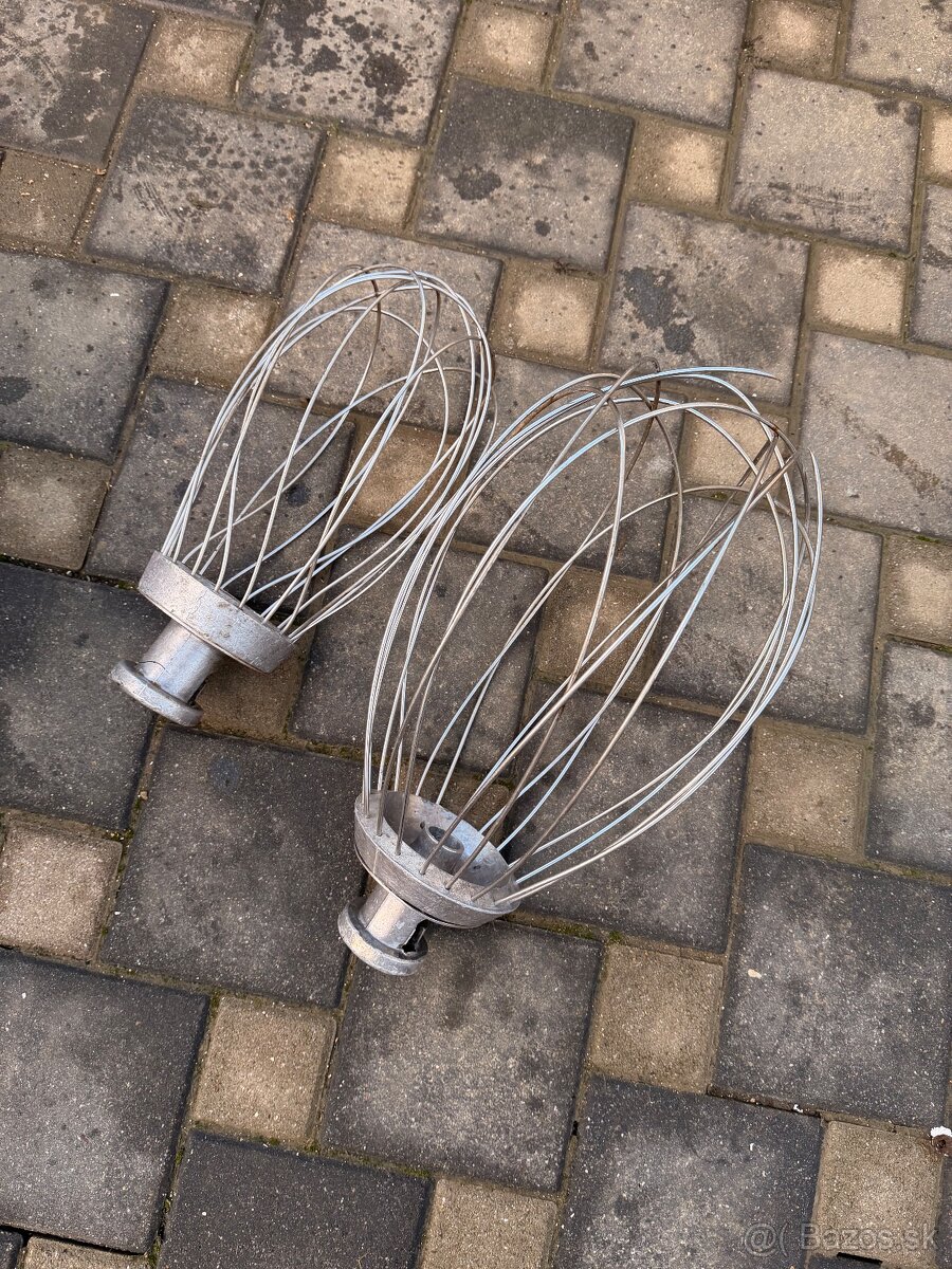 Multifunkčný miesič na cesto - 6