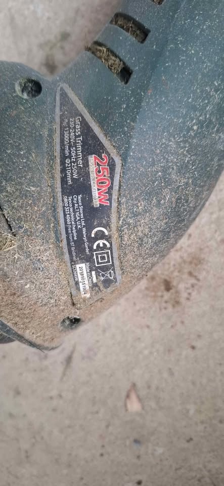 ZÁHRADNÝ KOMPLET 3v1: Kosačka, vyžínač, plotostrih - 6