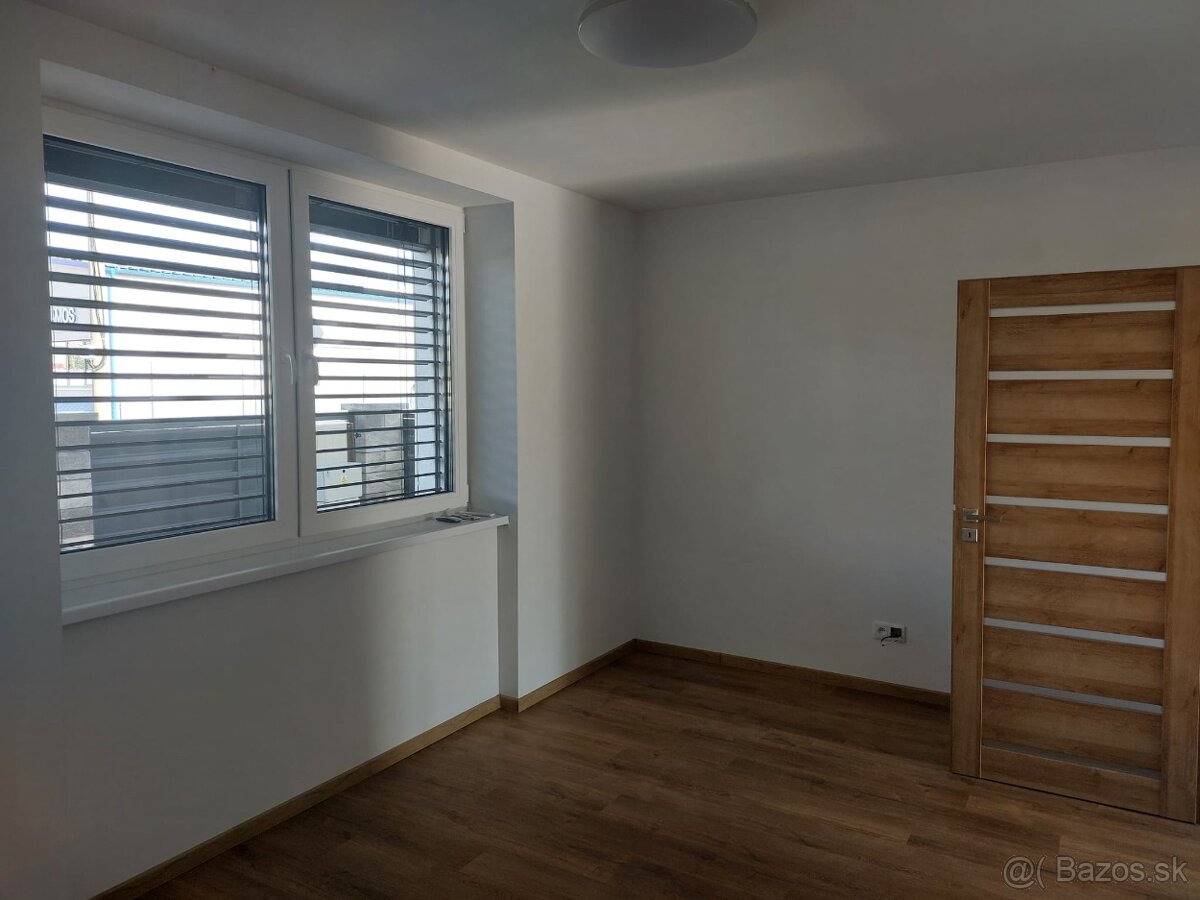 EXKLUZÍVNY 2-izbový byt s terasou + 2x parking - 6