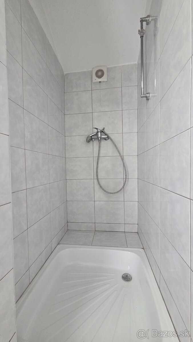 NA PREDAJ NEHNUTEĽNOSŤ PEČOVSKÁ NOVÁ VES – SABINOV - LIPANY - 6