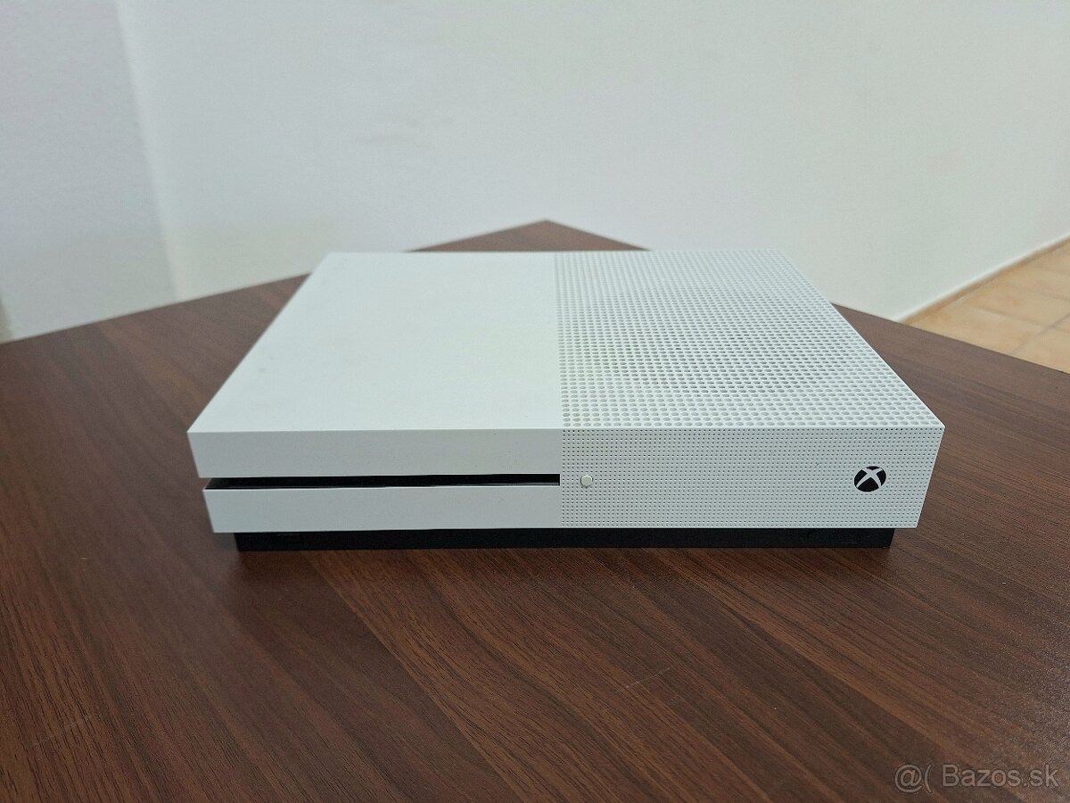 Xbox One S 1TB - 6
